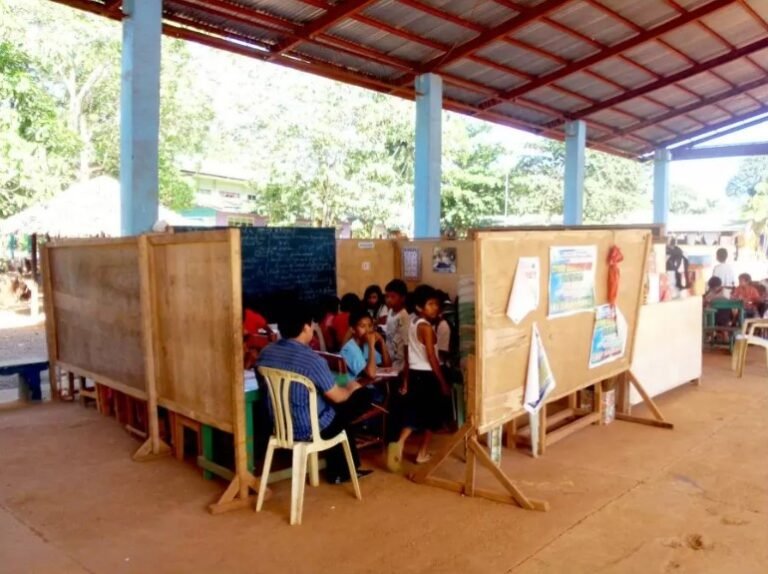 LGUs, Not DPWH, Should Construct Classrooms