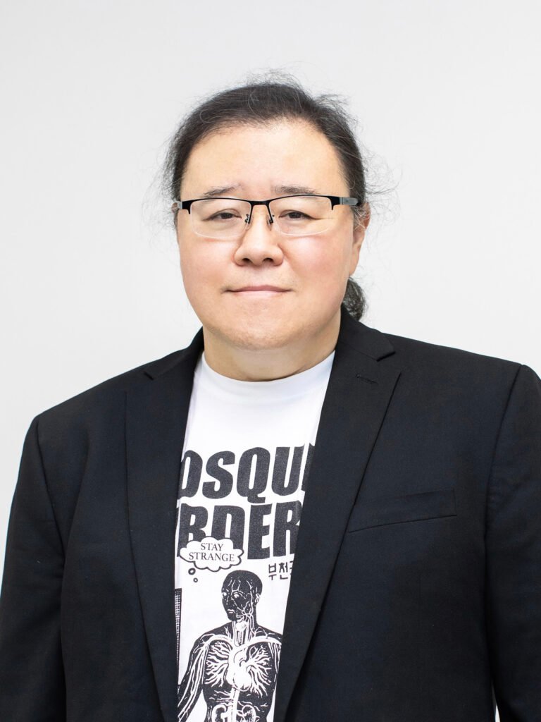 Asians Dominate Ordre des Artes et des Lettres